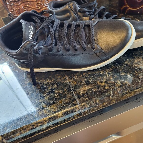 NWOT Skechers Air Cooled Gogo Mat Black Mens' Size 11 (or Womens) - Picture 2 of 3